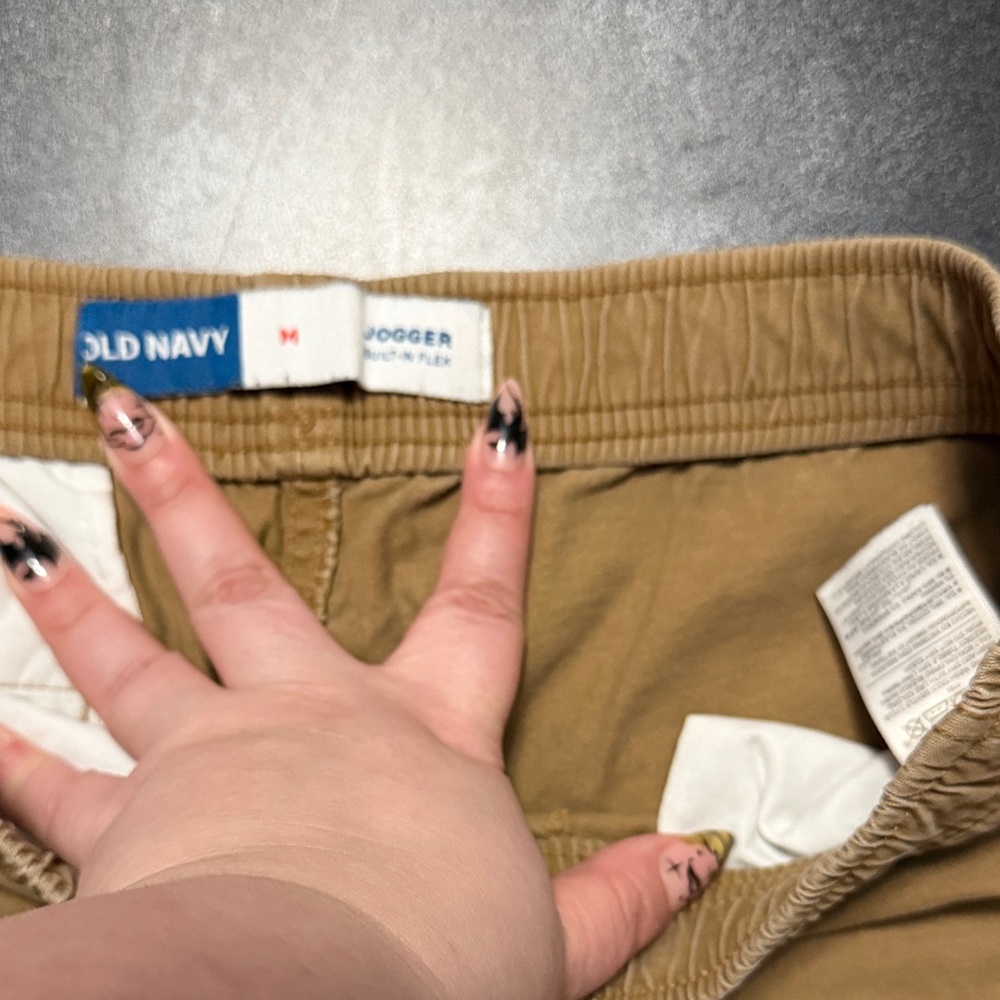 Old Navy Khaki Jogger Shorts - Picture 2 of 2